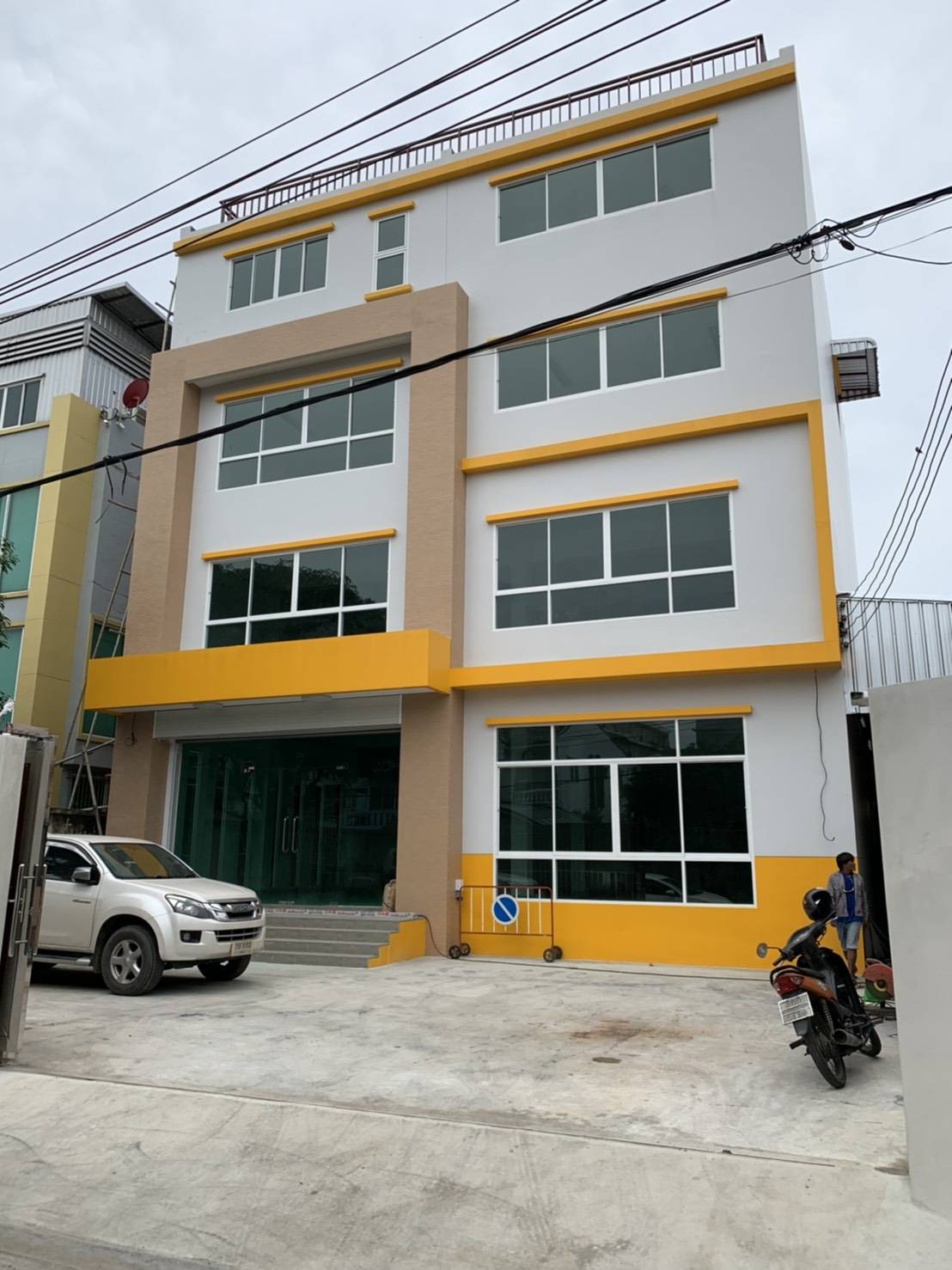 ผลงานบ้าน 4 ชั้น แบบพิเศษ (P-262)