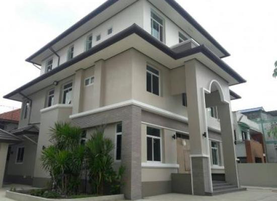 ผลงานบ้าน 3 ชั้น  แบบพิเศษ